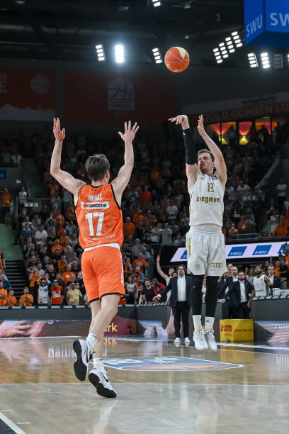 综合来看 综合来看