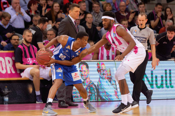 在翼位上寻 在翼位上寻