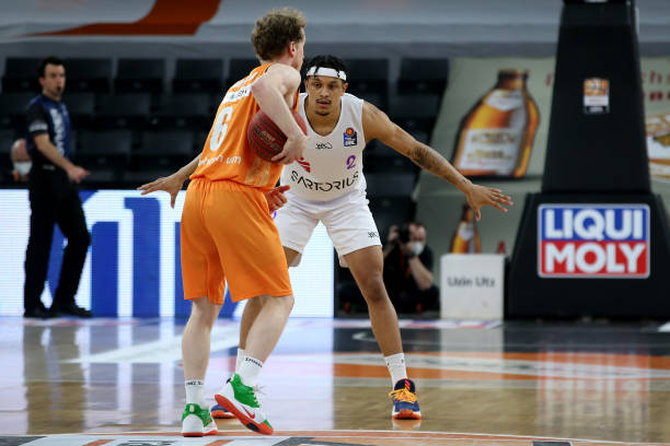 性价比负担 性价比负担